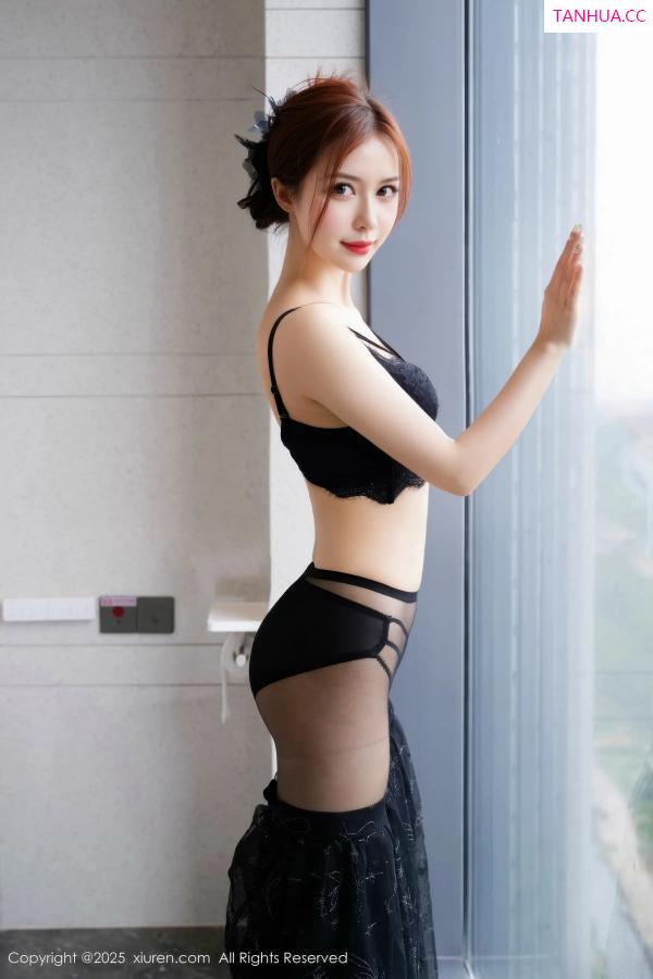   [XiuRen]高清写真图 2025.11.21 No.11016 白芷yy 情趣内衣第42张图片